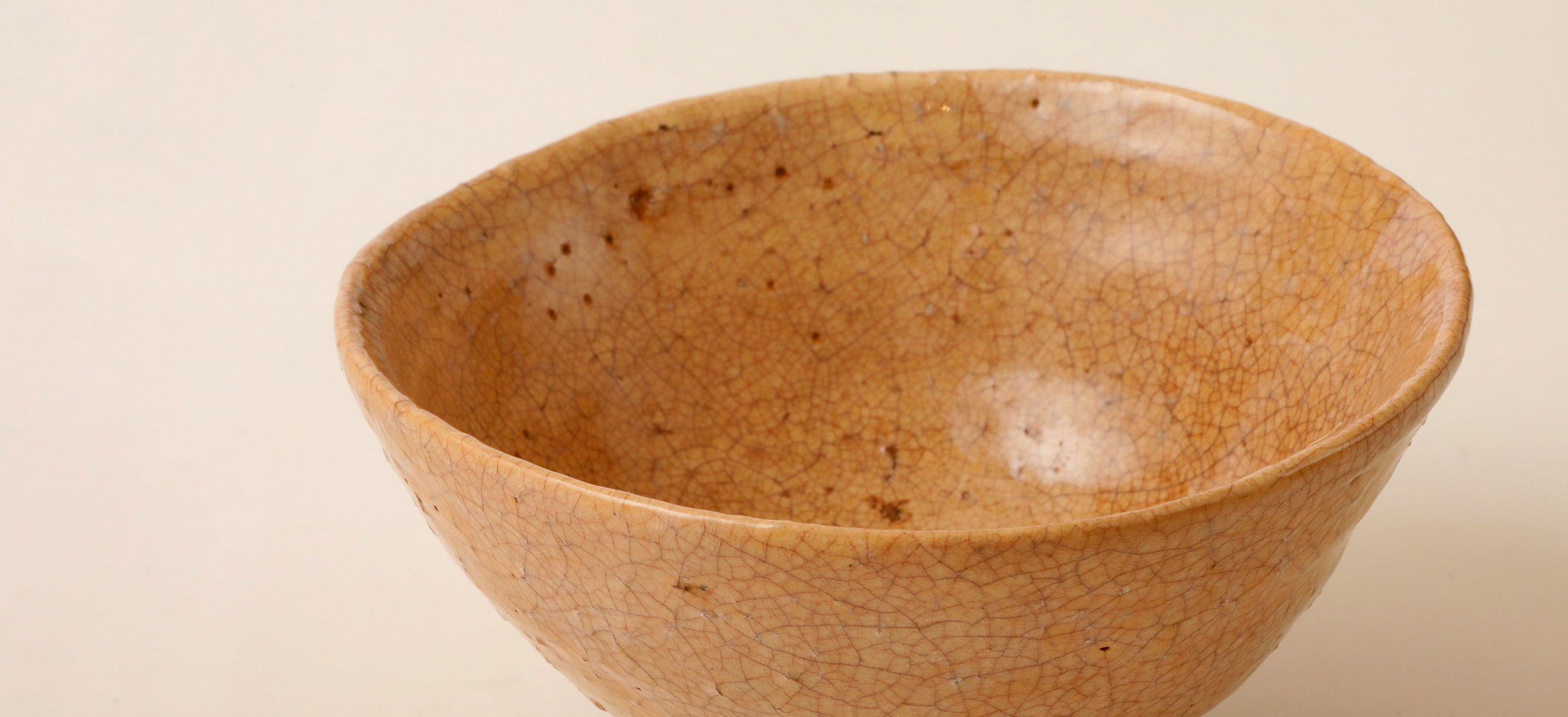 音羽画廊|文京区護国寺の骨董・美術品販売、査定・買取、茶室、茶道教室、着付け教室、金継ぎ教室、絵画教室、古筆、ヨガ、英語中国語講座