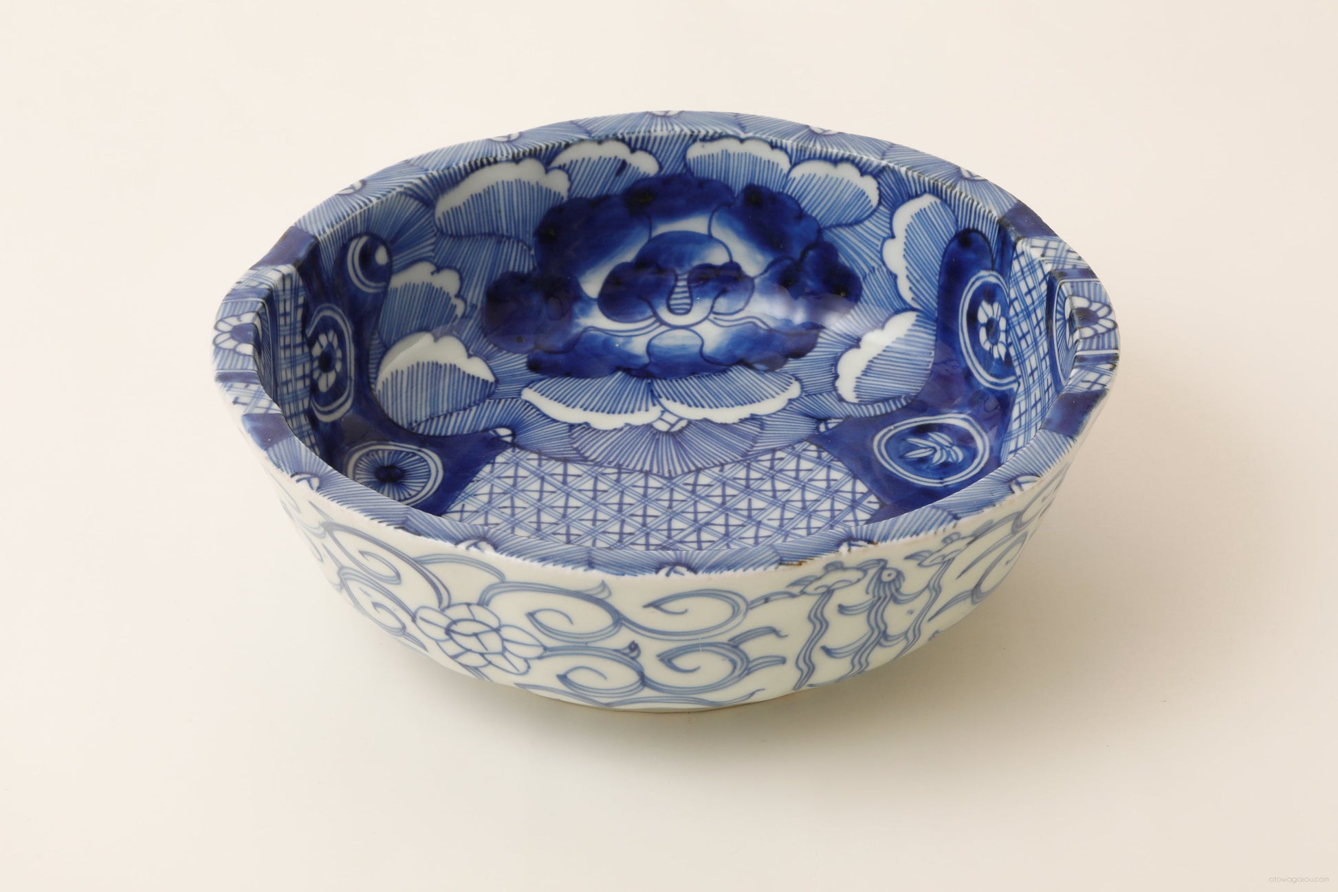 伊万里 べろ藍鉢(明治)