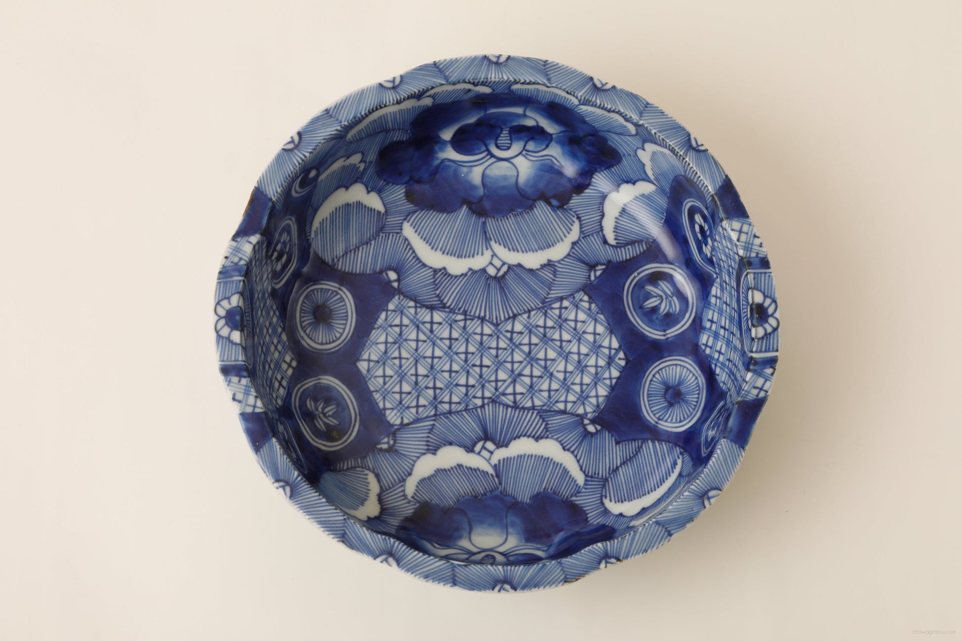 伊万里 べろ藍鉢(明治)