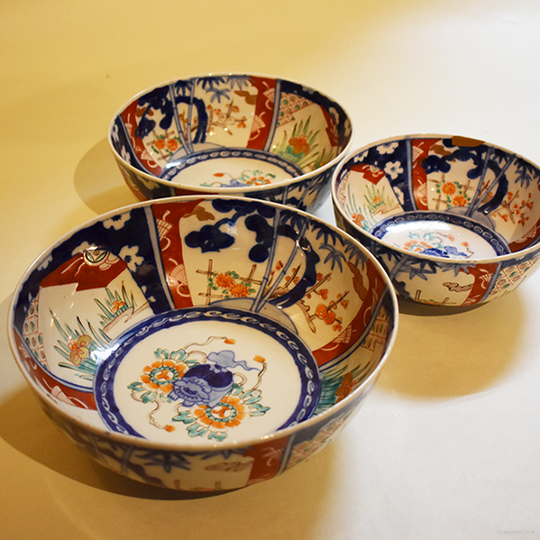 伊万里 色絵鉢(幕末・金継)三つ組 – 音羽画廊 伊万里 色絵鉢(幕末・金継)三つ組 – 音羽画廊